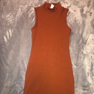 Brown ribbed bodycon dress